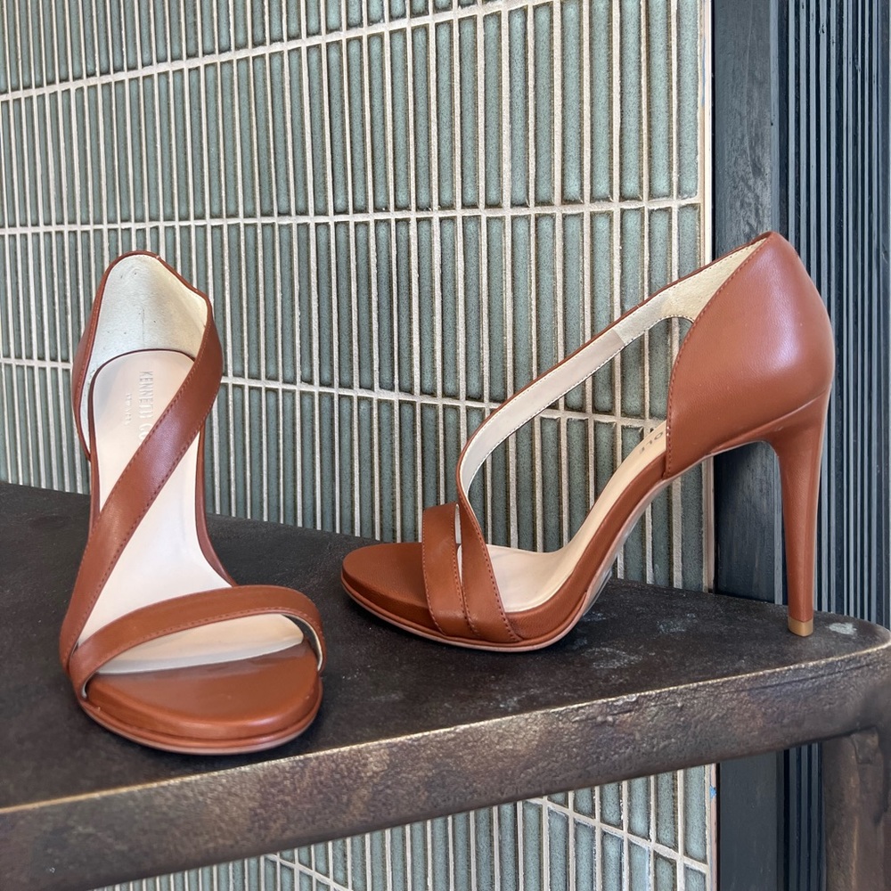 Kenneth Cole high heel sandals